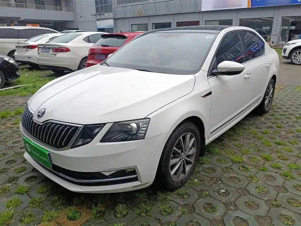 Skoda Octavia TSI230 DSG Smart Travel Luxury