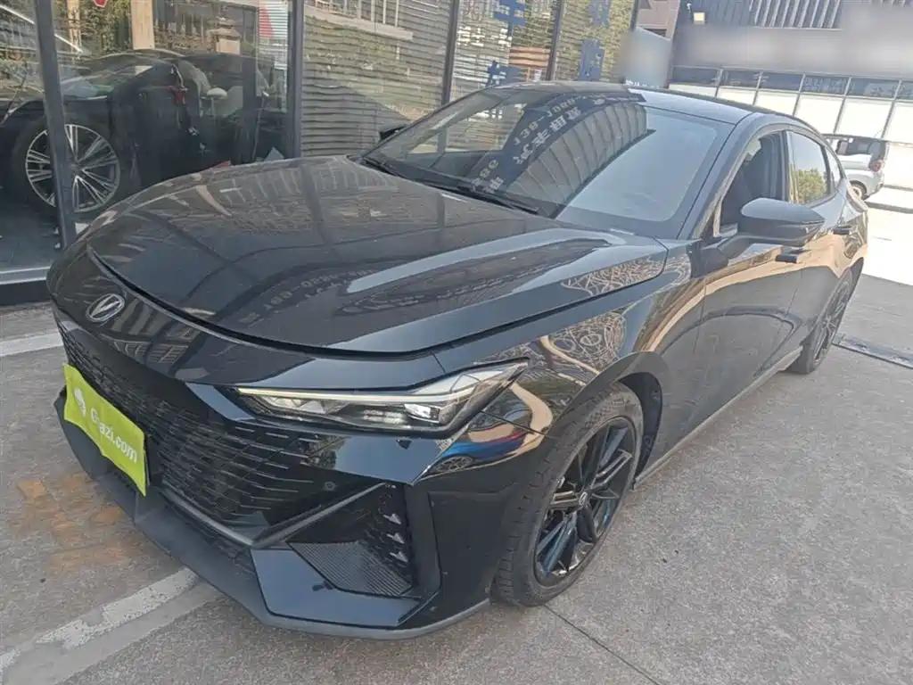 Changan UNI-V 1.5T Distinguished