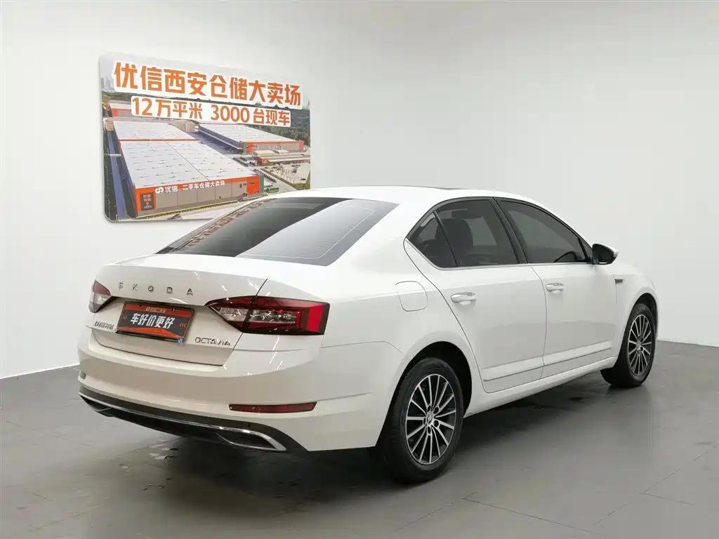 Skoda Octavia 1.5L Auto Smart Travel Luxury CN-VI