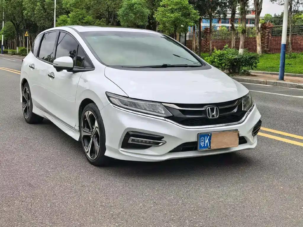 Honda Jade 210TURBO CVT Luxury 5-seat