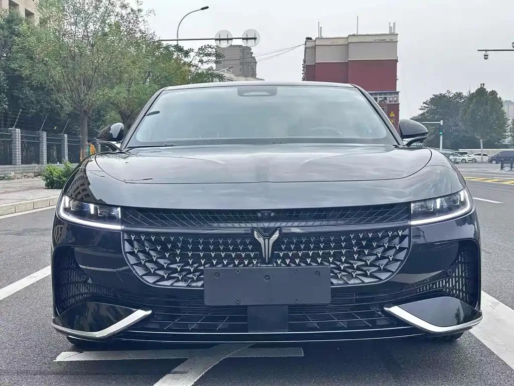 Voyah Zhuiguang PHEV 4WD Ultra Long Range Flagship