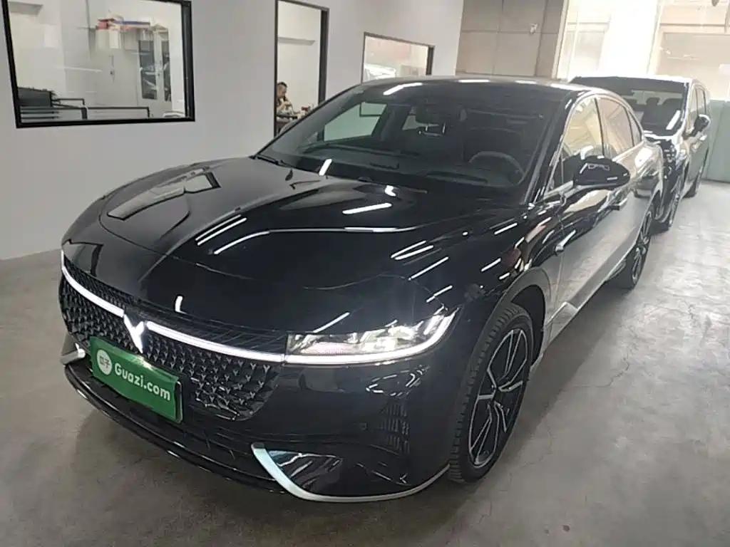 Voyah Zhuiguang PHEV 4WD Ultra Long Range Flagship