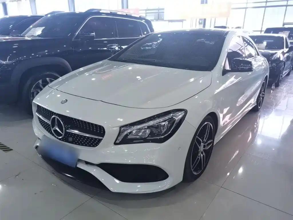 Mercedes-Benz CLA (Import) Facelift CLA 220 4MATIC