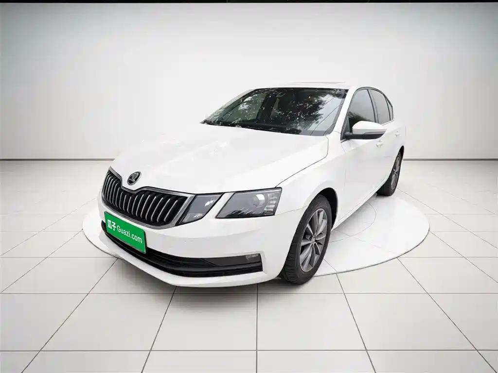 Skoda Octavia 2022 1.5L Автомат