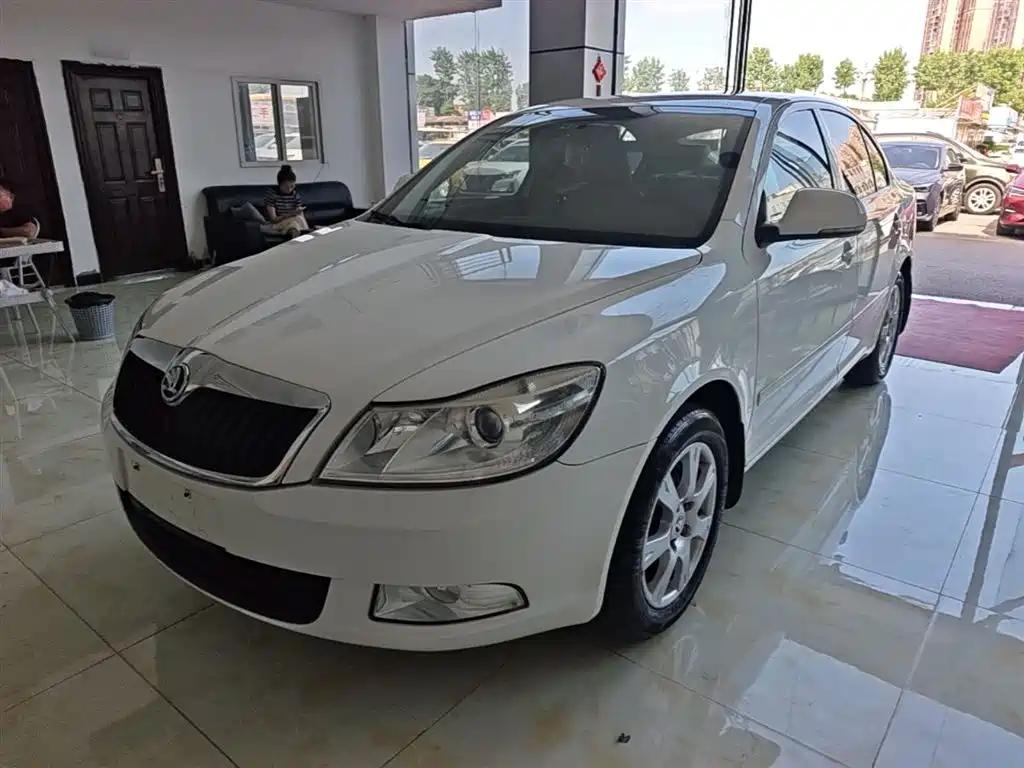 Skoda Octavia Classic 1.6L Auto Yijie