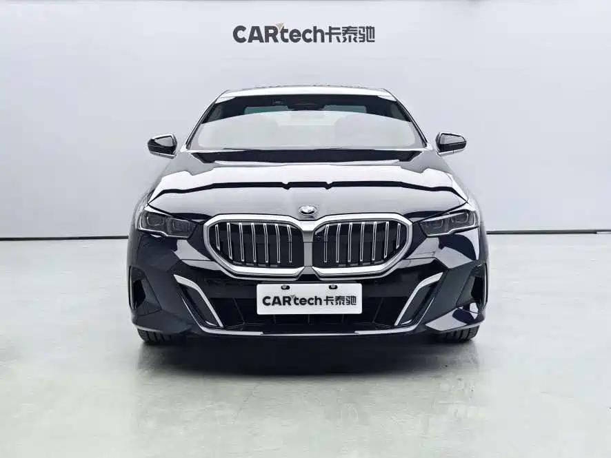 BMW 5 Series 530Li Leading M Sport Package