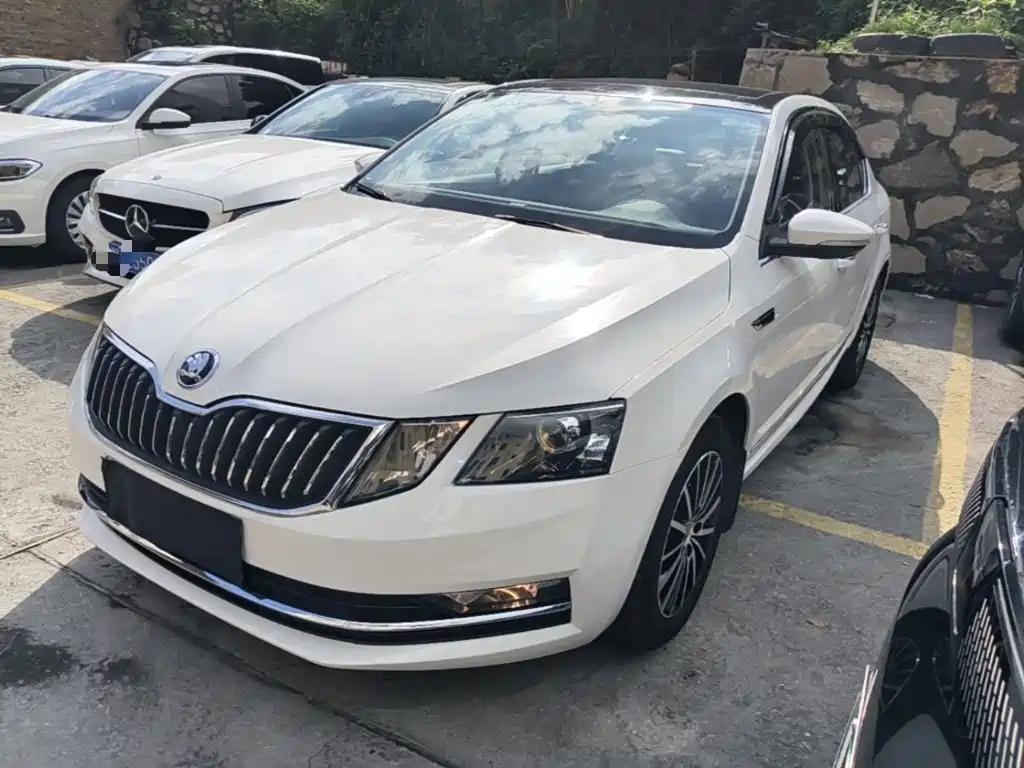 Skoda Octavia TSI230 DSG Luxury