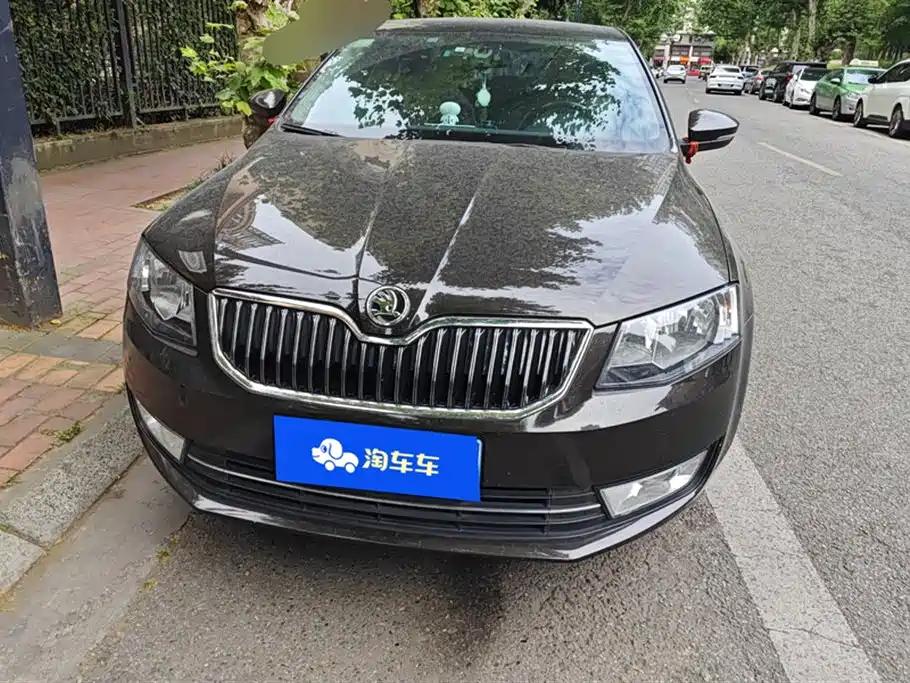 Skoda Octavia 1.6L Auto Elegant
